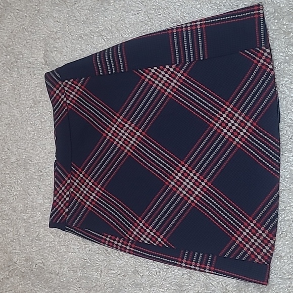 Halogen Navy & Red Plaid Jacquard A-Line Mini Skirt | Size 2P | Nordstrom - Picture 9 of 16